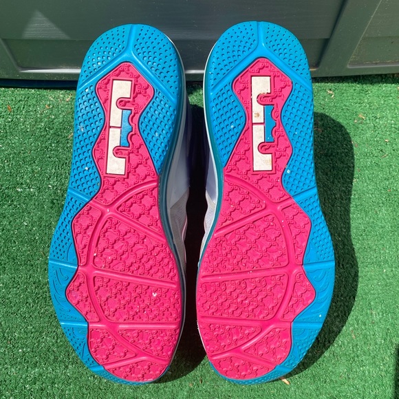 Size 12.5 - Nike LeBron 9 Low Fireberry - Picture 5 of 8